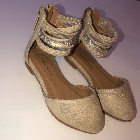 tahari girl shoes
